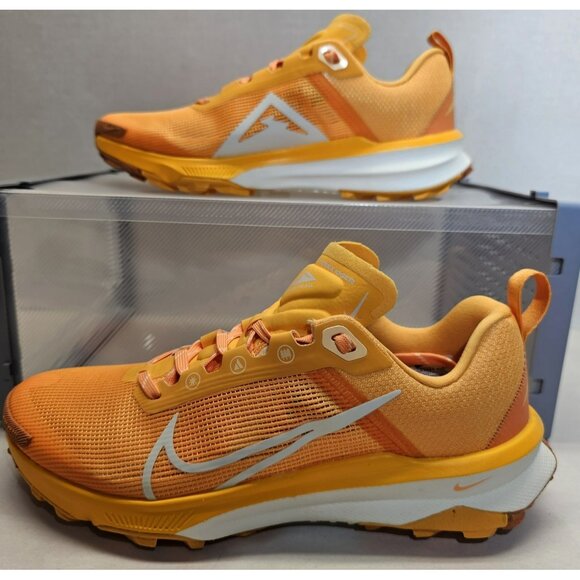 Nike Women's Melon Tint/Sundial/Bright Mandarin/Sail React Terra Kiger 9 Trail R - Picture 1 of 16